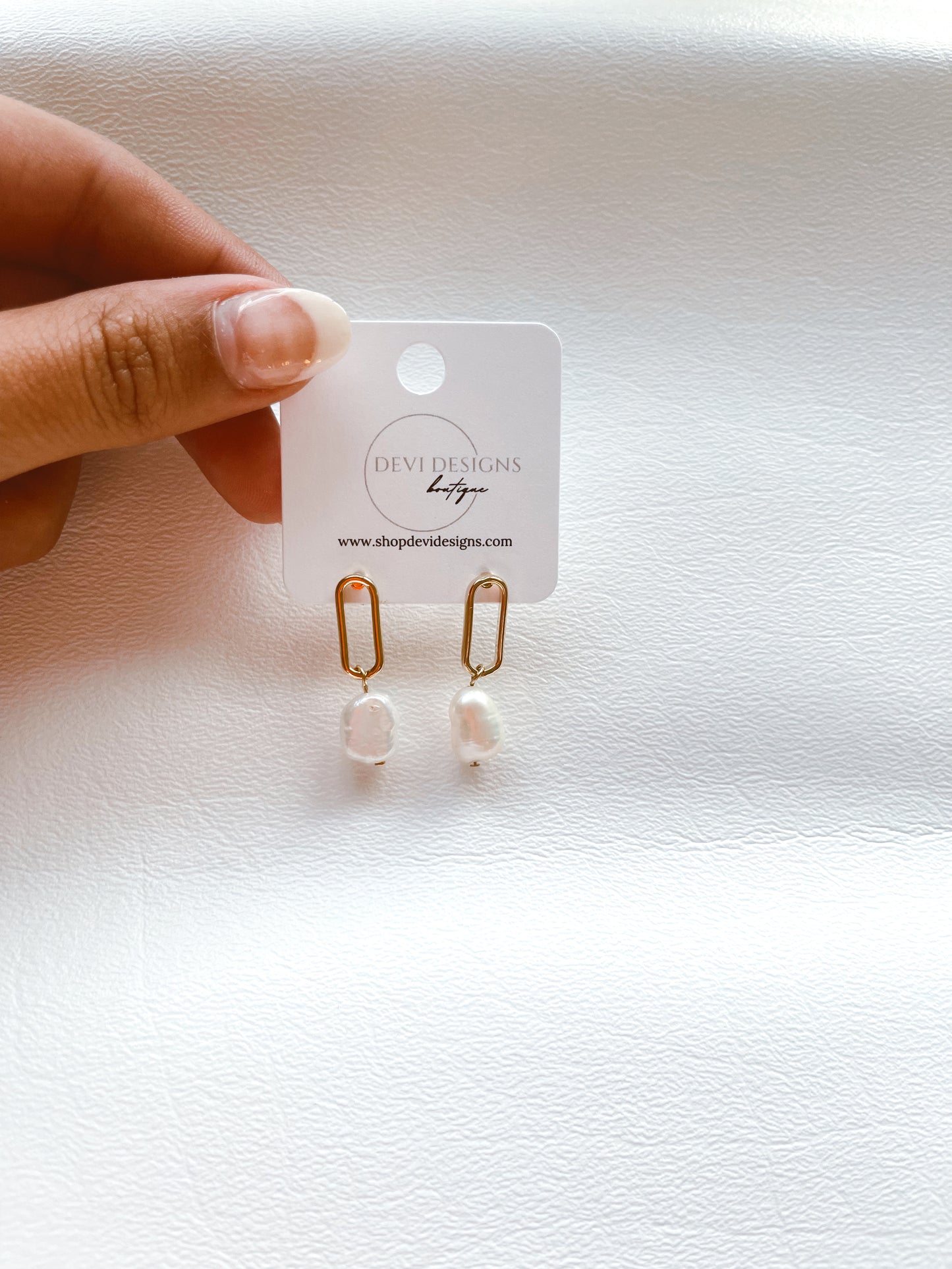 Pearl Link Studs